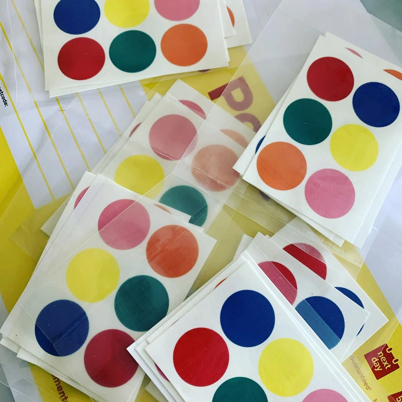 Paint your own edible toppers - 12, 2.25 precut icing rounds Xmas - Select on Checkout - or 2 sets of Palettes - Image 5